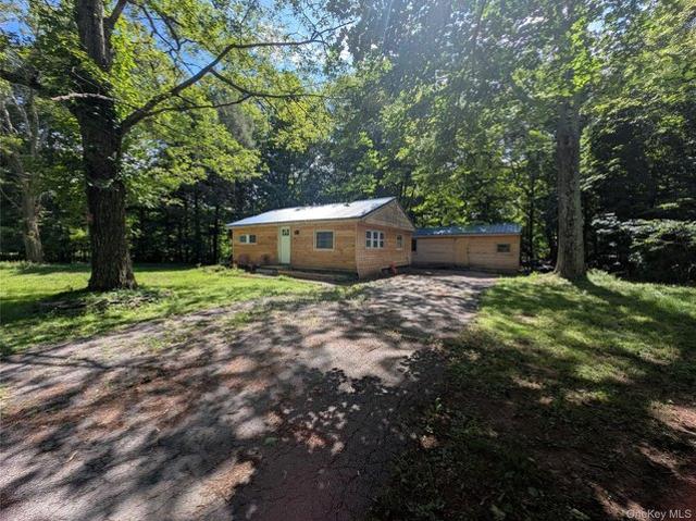 House for sale in Acra, New York