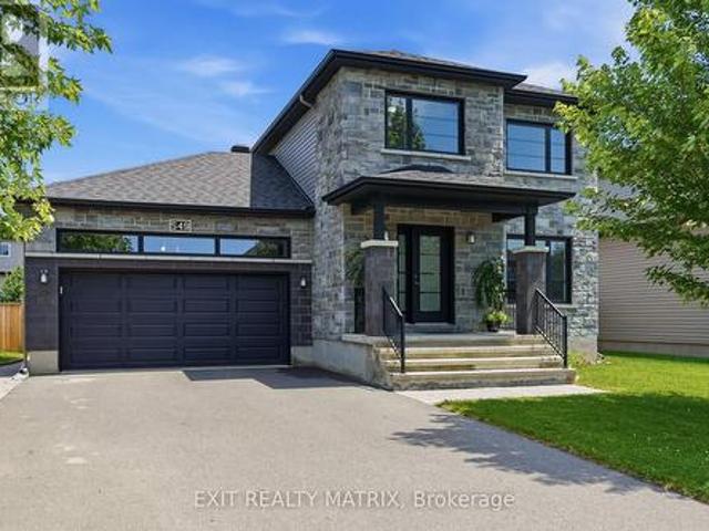 House for sale in Russell, Ontario