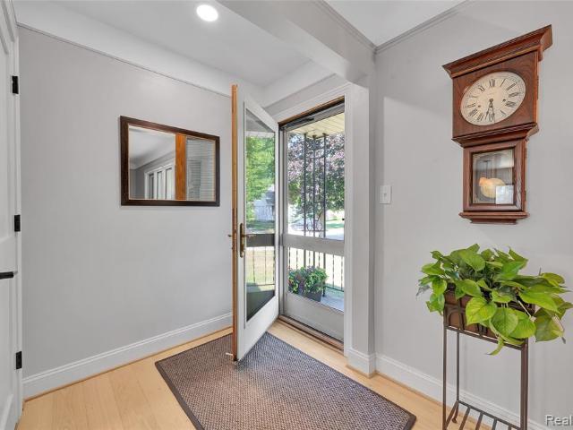 House for sale in Clawson House for sale in Clawson
