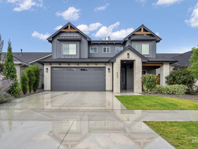 House for sale in Eagle, Idaho