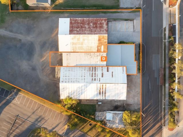 Warehouse for rent in Toombul, Queensland