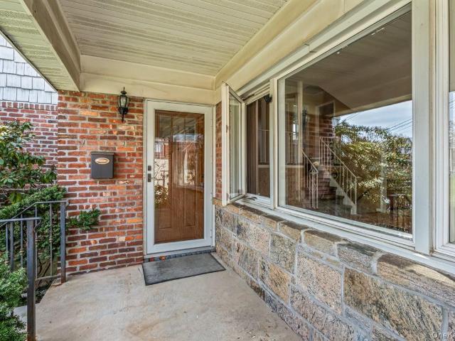 House for sale in Queens, Arverne