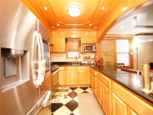 House for sale in Queens County, New York