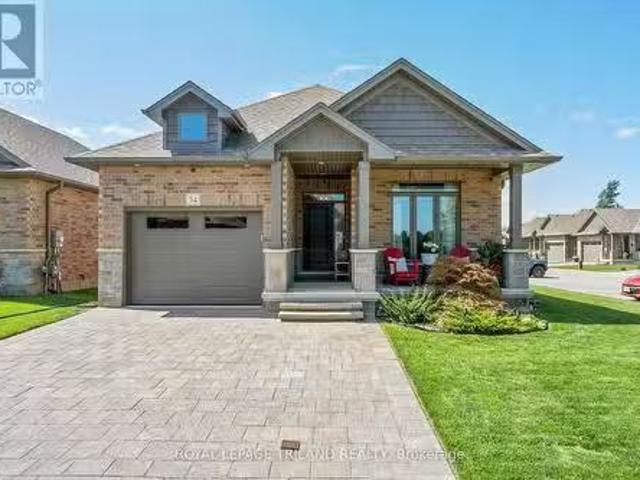 House for sale in Strathroy-caradoc, Ontario