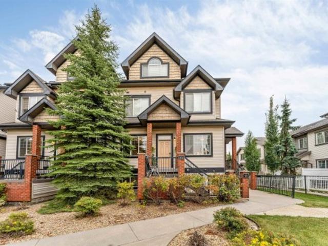 Townhouse for sale in Terwillegar Community, Edmonton