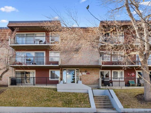 Apartment for sale in Northwest, Alberta