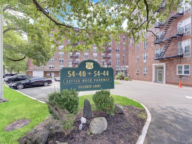 Property for sale in Little Neck Uplands, New York
