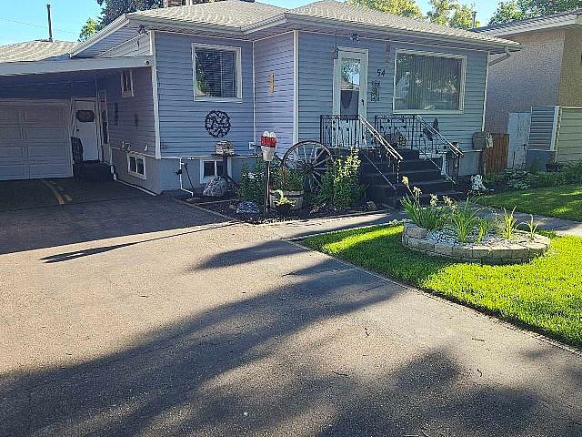 House for sale in Medicine Hat, Alberta