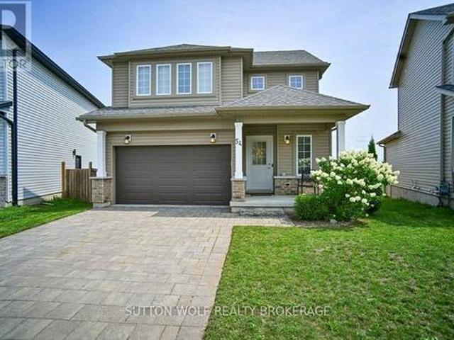 House for sale in Strathroy-caradoc, Ontario