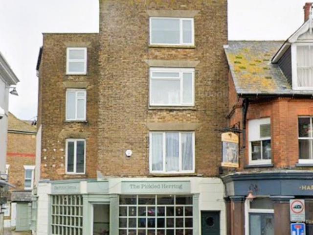 Apartment for rent in Upton, Acol