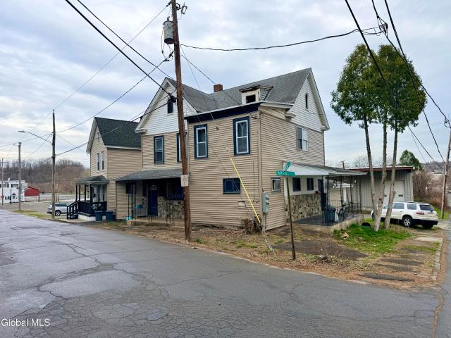 House for sale in Amsterdam, New York