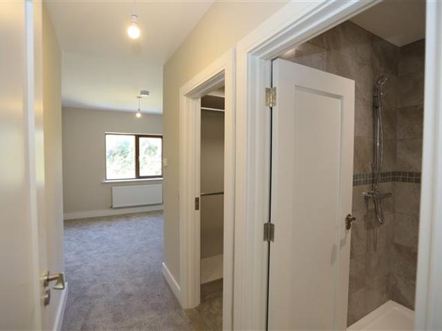 Detached House to rent