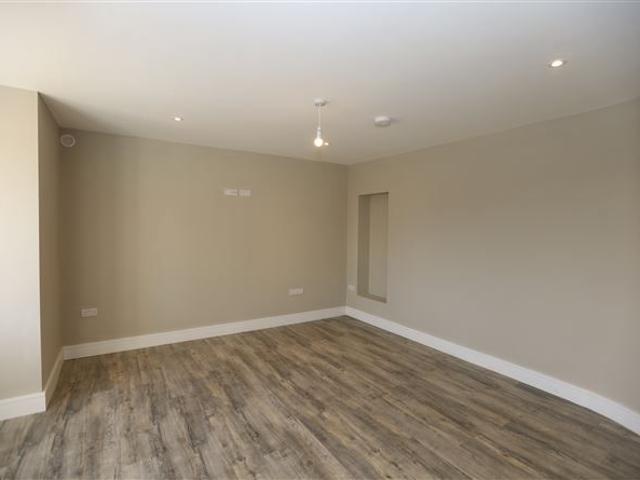 House to rent in Inishannon, The Municipal District of Bandon-Kinsale