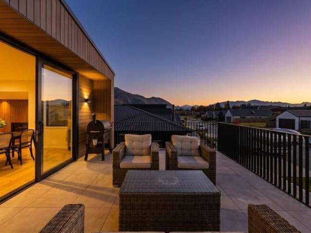 House for sale in Otakou