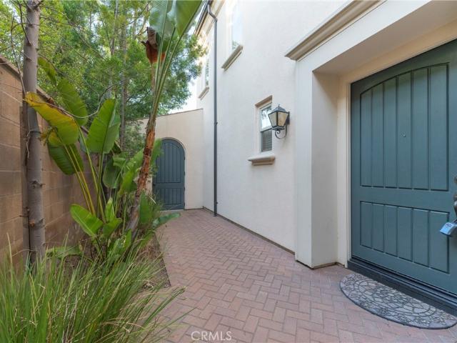 Condo for sale in Irvine, Stonegate