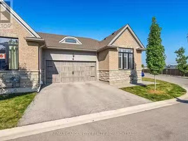 Condo for sale in Niagara, Ontario
