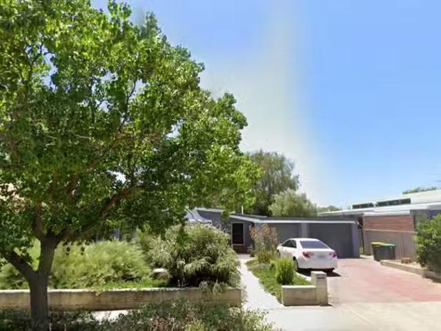 House for rent in Menora