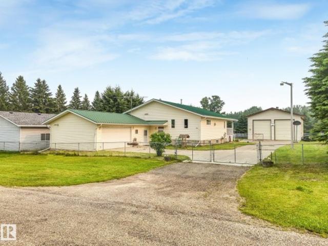 House for sale in Alberta