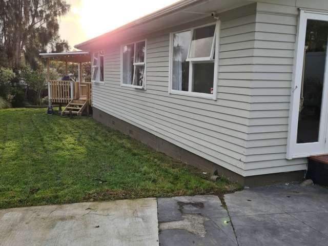 House for rent in Oratia, Oroua County