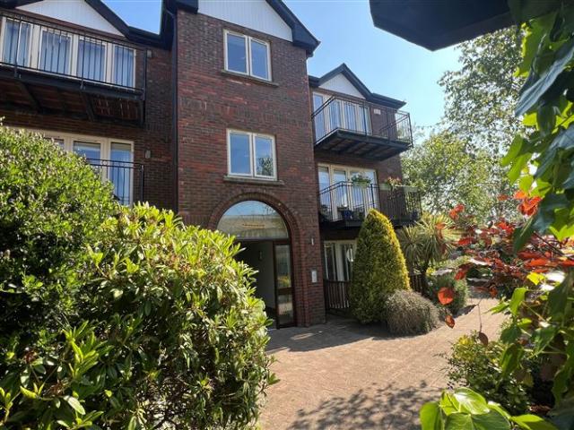 Apartment to rent in Delgany