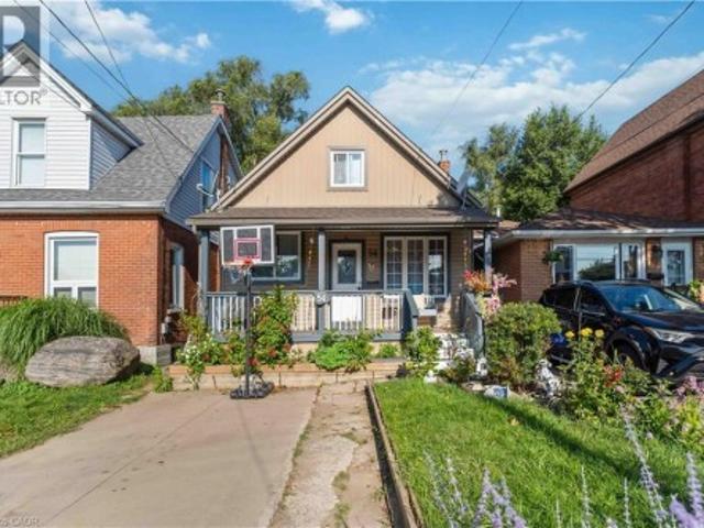 House for sale in Ancaster, Ontario