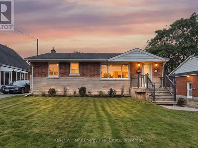 House for sale in Donevan, Oshawa
