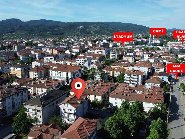 Yenimahalle Mahallesi, Hendek içerisinde kiralık mülk