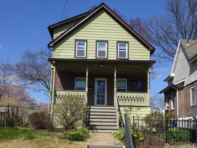 House for sale in Fords, Woodbridge Township