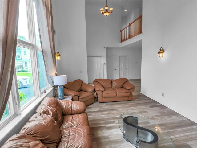 House for sale in Coram