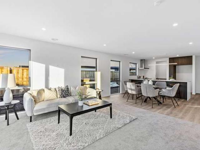 House for sale in Lincoln, Canterbury
