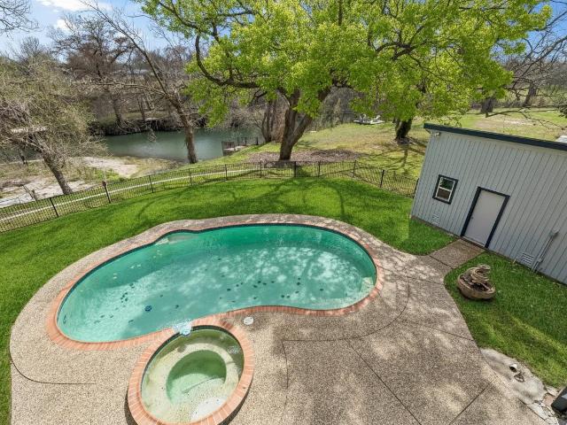 House for sale in Seguin, Texas