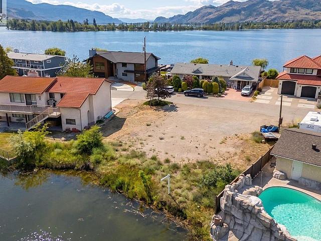 Land for sale in British Columbia