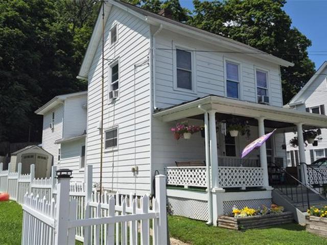 House for sale in Cuddebackville, New York