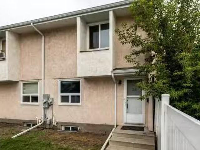Condo for sale in Wedgewood, Alberta