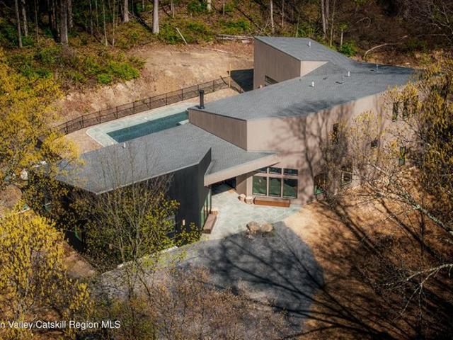 House for sale in Red Hook, New York