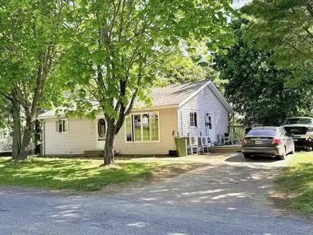 House for sale in Lunenburg, Nova Scotia