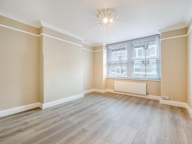 Apartment for rent in South Bank, Greater London