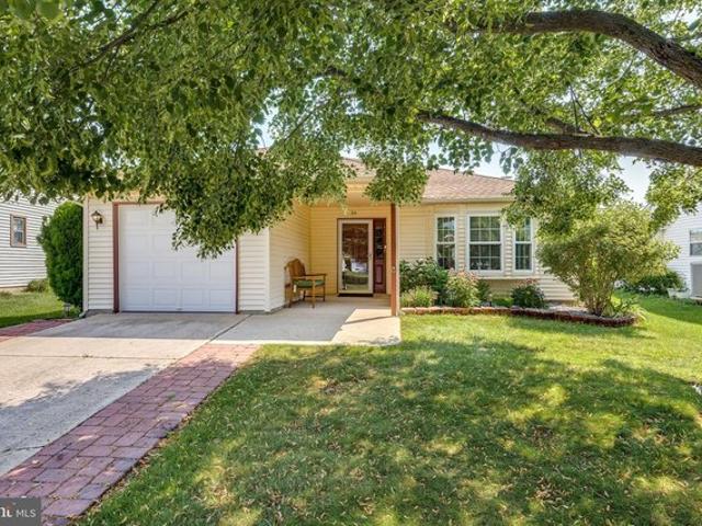 House for sale in Columbus, New Jersey