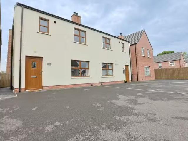 House for sale in Carrickmacross, Ulster