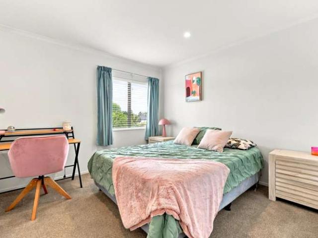 Townhouse for sale in Whenuapai, Upper Harbour