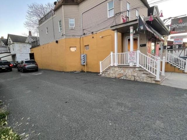 Commercial for sale in Elizabeth, New Jersey
