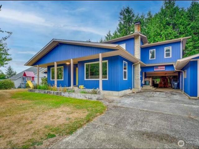 House for sale in Moclips, Washington