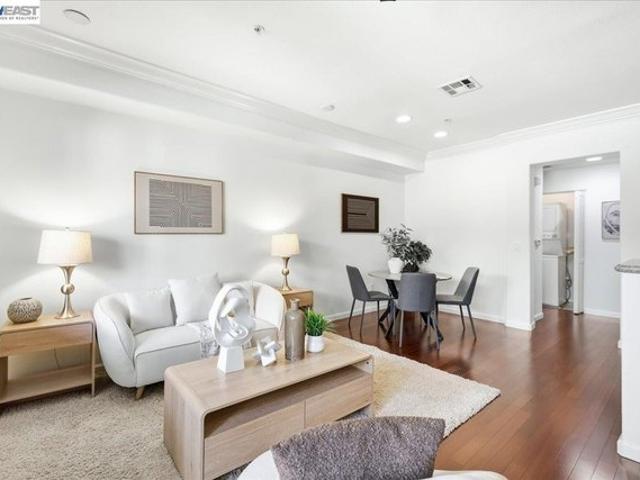 Townhouse for sale in Milpitas, California