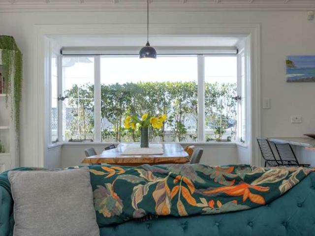 House for sale in Oratia