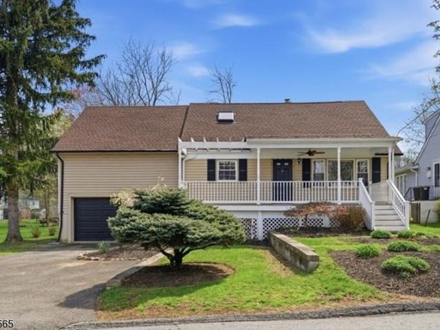 House for sale in Denville, New Jersey
