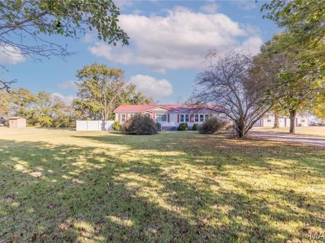 House for sale in Sikeston, Scott County
