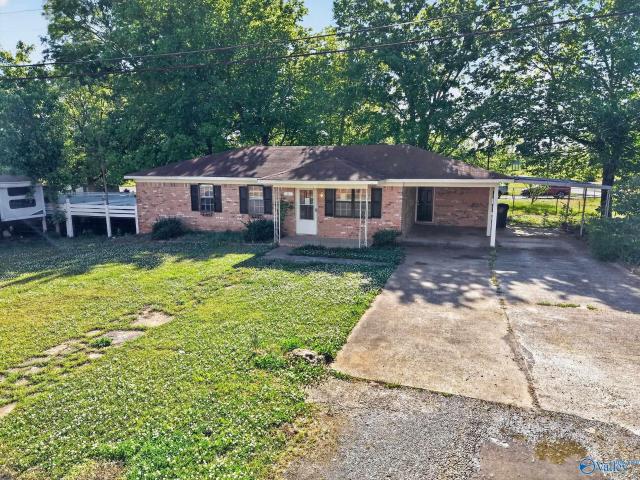House for sale in Falkville, Alabama