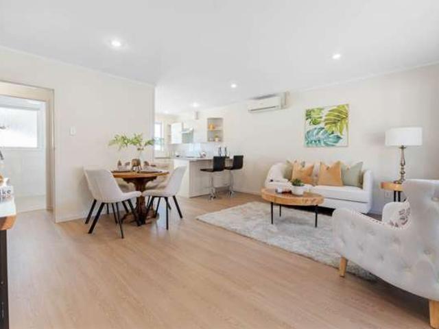 Apartment for sale in Balmoral, Oroua County