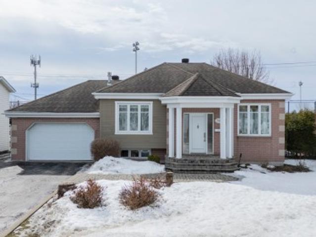 House for sale in Roussillon, Quebec