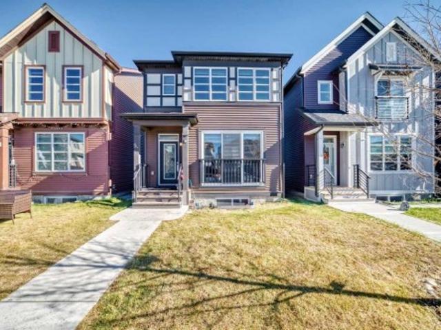 House for sale in Saddle Ridge, Calgary
